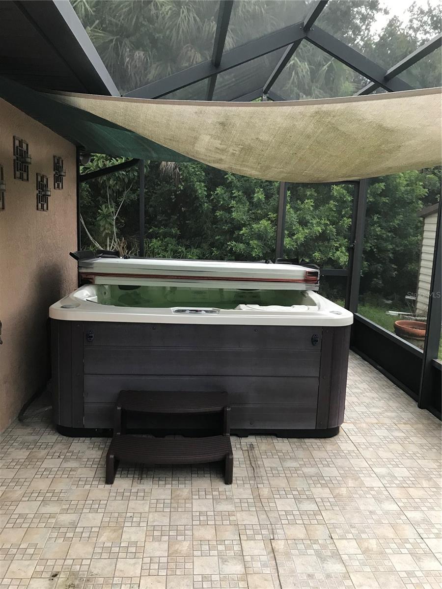 PORT CHARLOTTE SUB 04 - Residential Lease