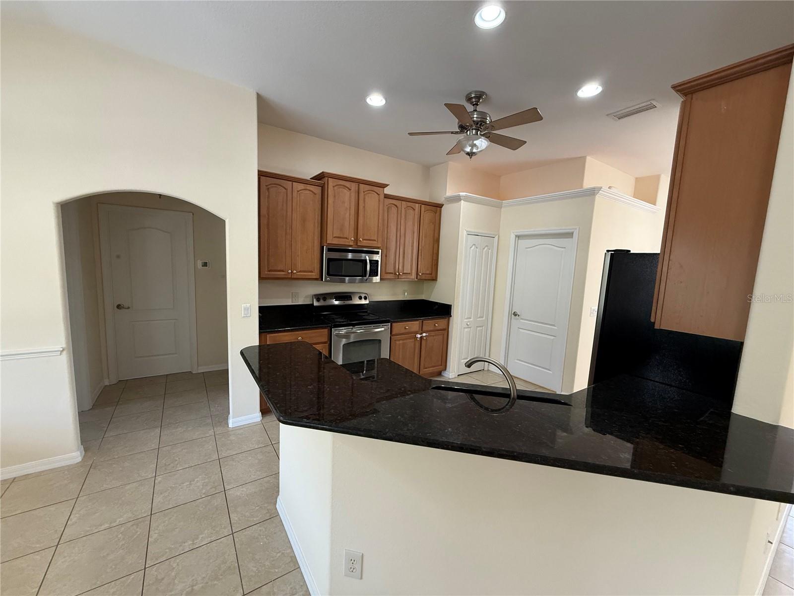 PORT CHARLOTTE SUB 04 - Residential Lease