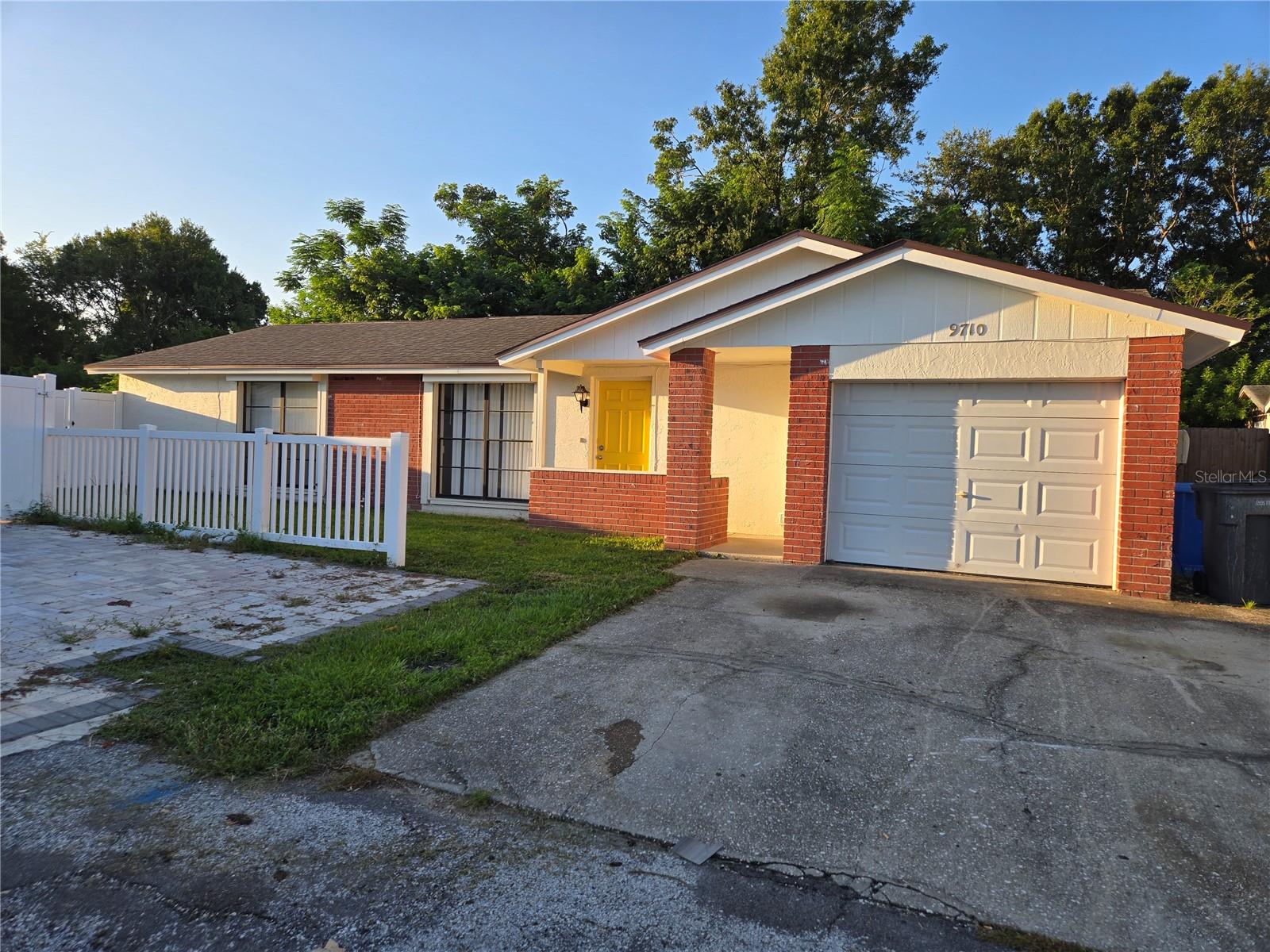 Welcome to your move-in ready 3-bedroom, 2-bath home—perfectly situated just minutes from everything the Tampa Bay area has to offer! From Tampa International Airport, beautiful Gulf Coast beaches and championship golf courses to world-class shopping, vibrant downtown Tampa, top universities, renowned hospitals, exciting nightlife, and professional sports venues, you’ll have it all right at your doorstep.