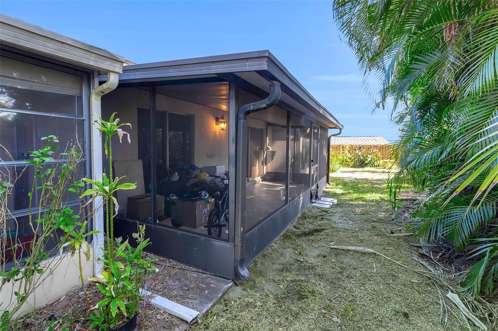 ROYAL PALM VILLAS - Residential