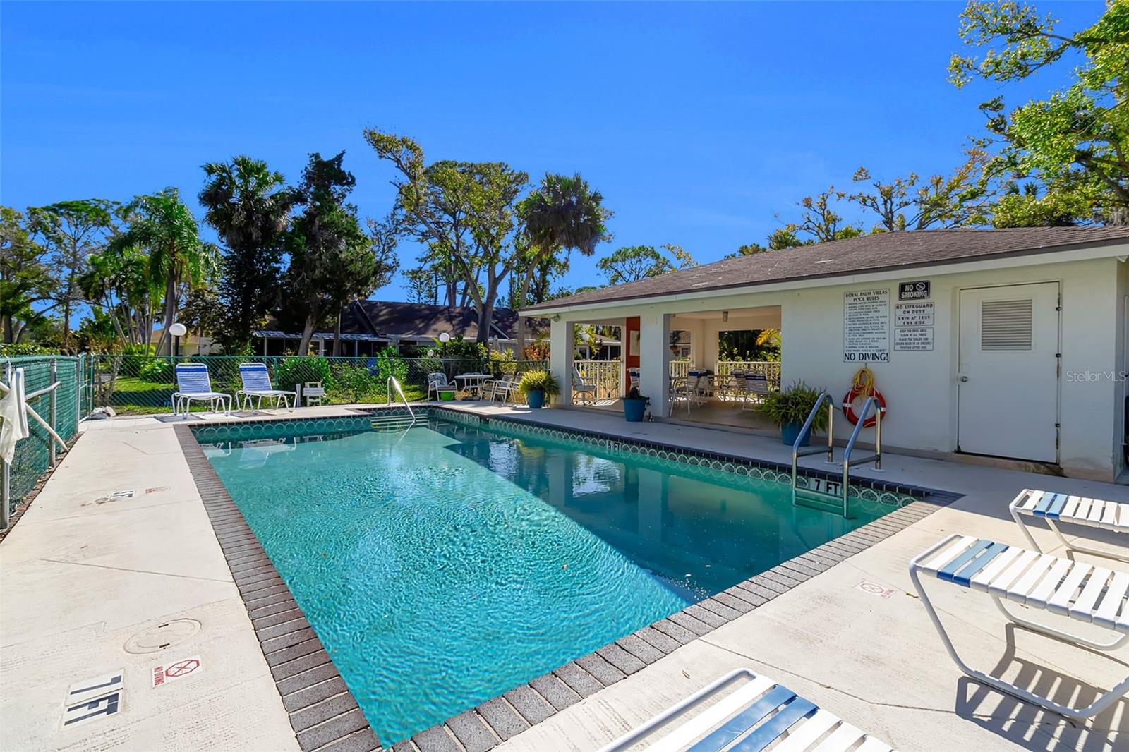 ROYAL PALM VILLAS - Residential