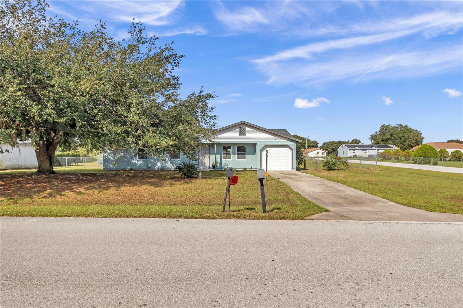 SILVER SPRINGS SHORES - Residential