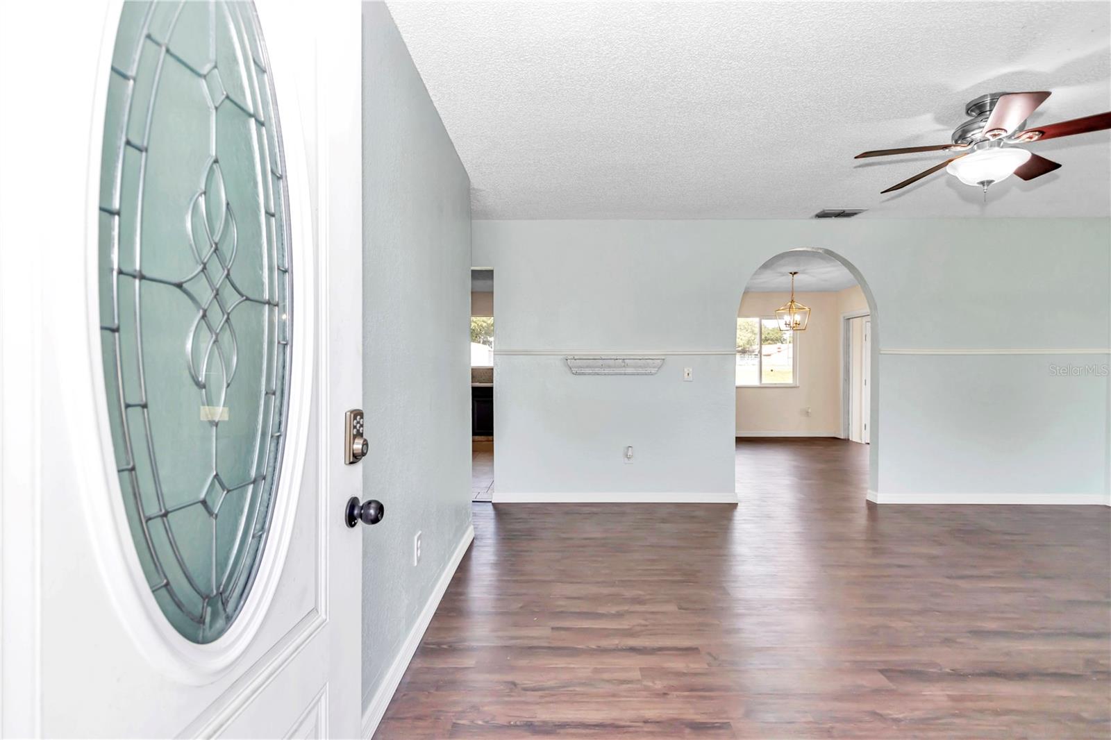 SILVER SPRINGS SHORES - Residential