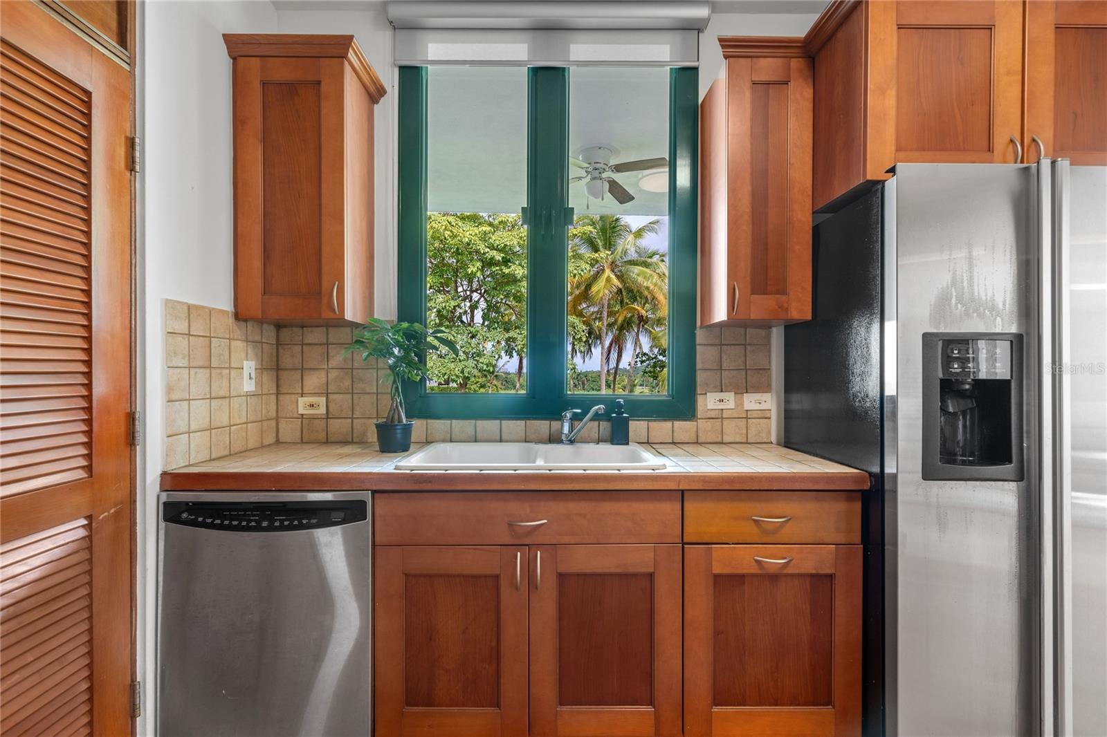 RIO MAR VILLAGE - Residential Lease