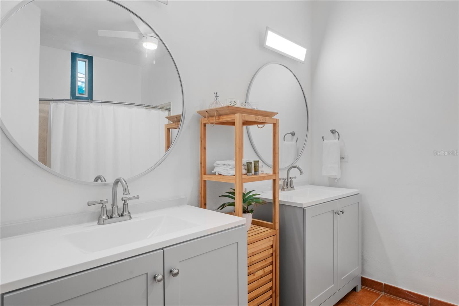 RIO MAR VILLAGE - Residential Lease