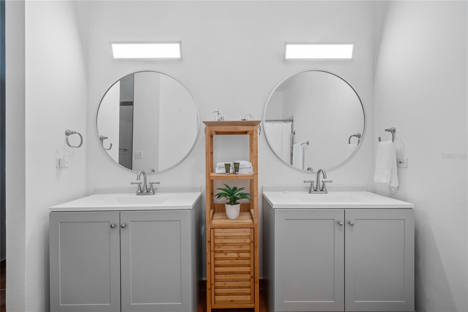 RIO MAR VILLAGE - Residential Lease