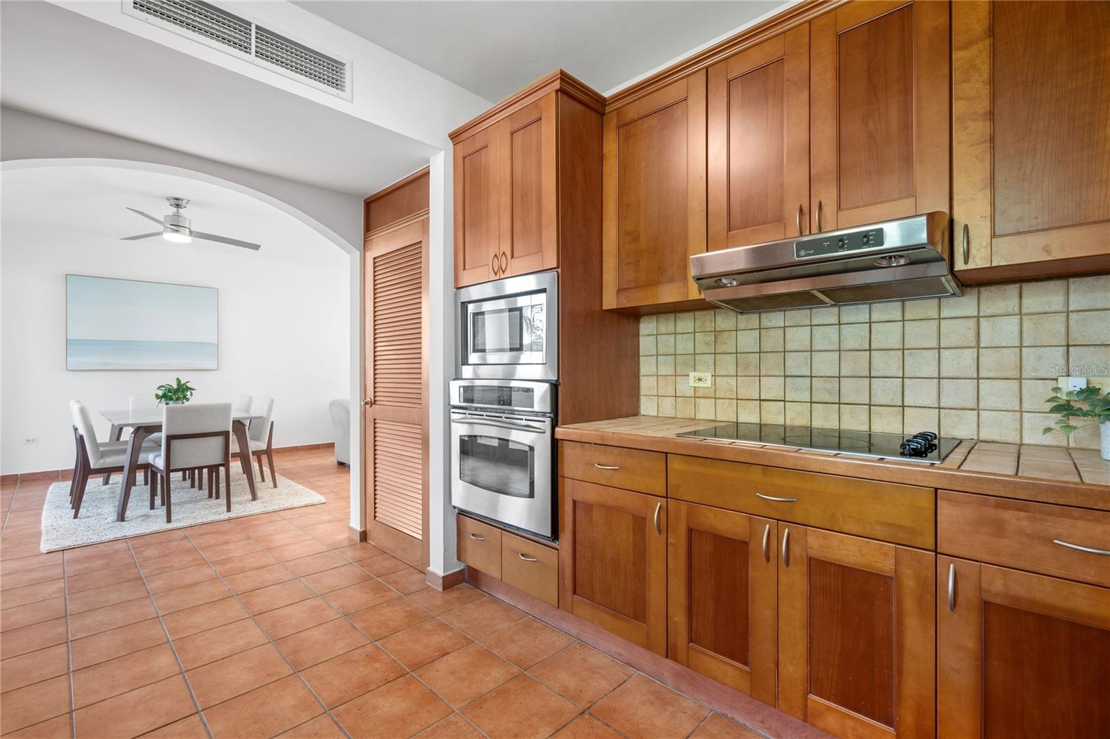 RIO MAR VILLAGE - Residential Lease