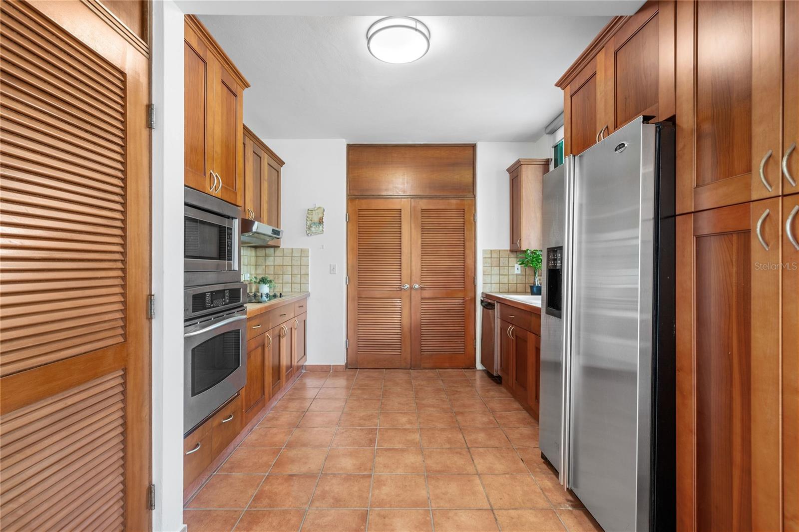 RIO MAR VILLAGE - Residential Lease