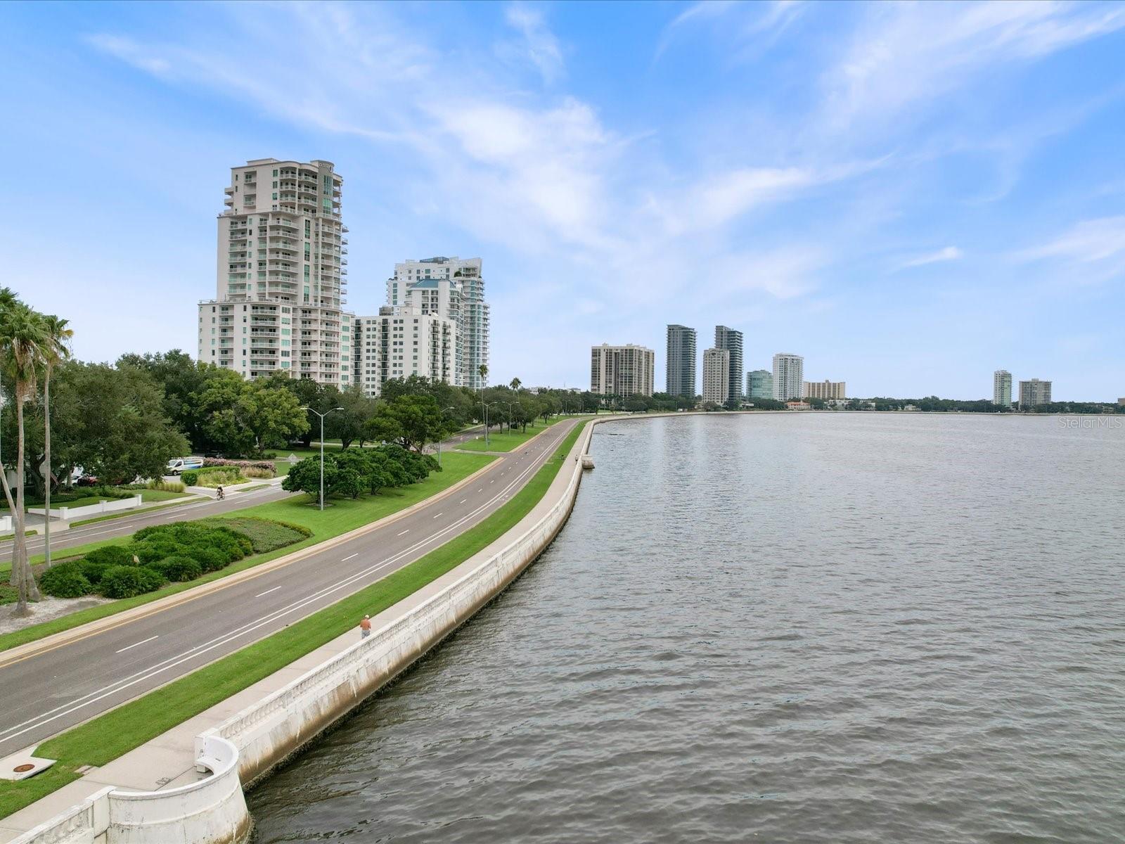 4950 BAYSHORE BOULEVARD 28