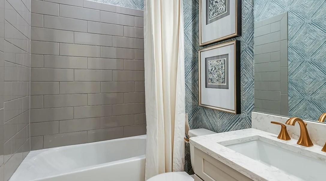 AZARIO ESPLANADE - Residential