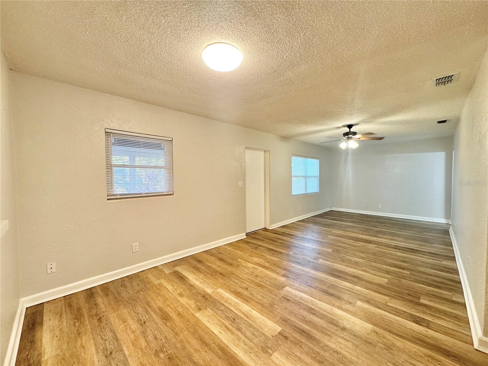 CARLS SUB - Residential Lease