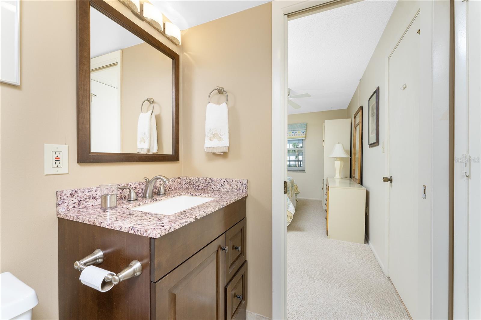 PELICAN LANDING BLDG E - Residential