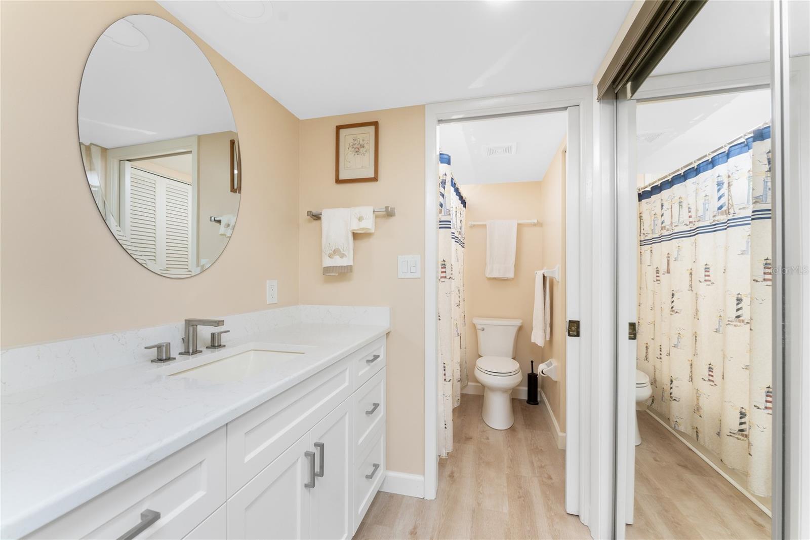 PELICAN LANDING BLDG E - Residential