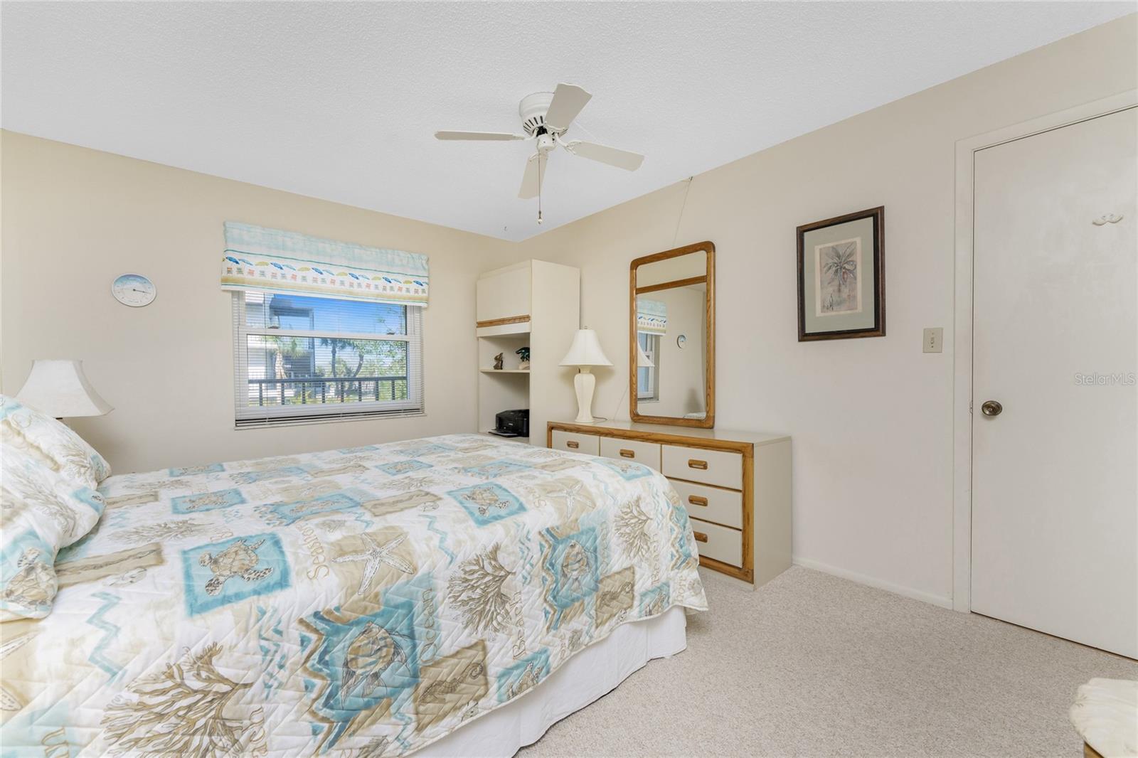 PELICAN LANDING BLDG E - Residential