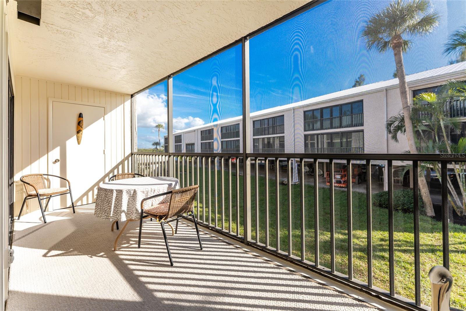 PELICAN LANDING BLDG E - Residential