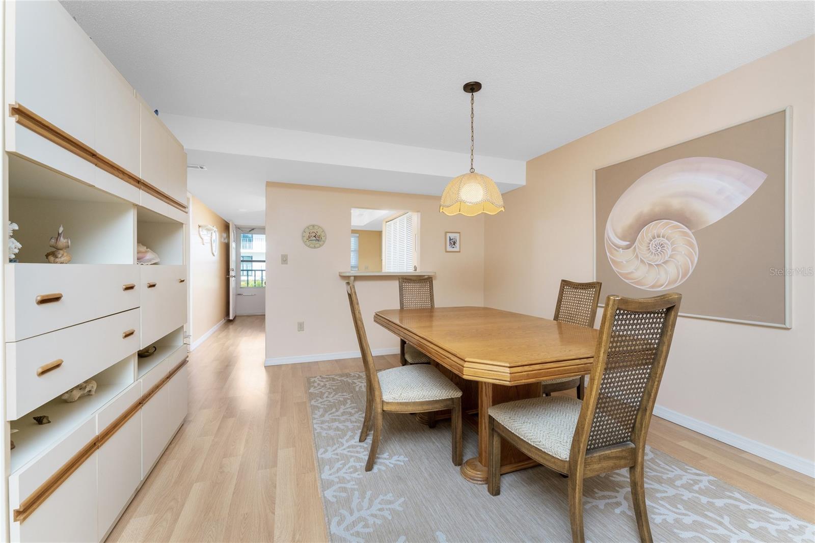 PELICAN LANDING BLDG E - Residential