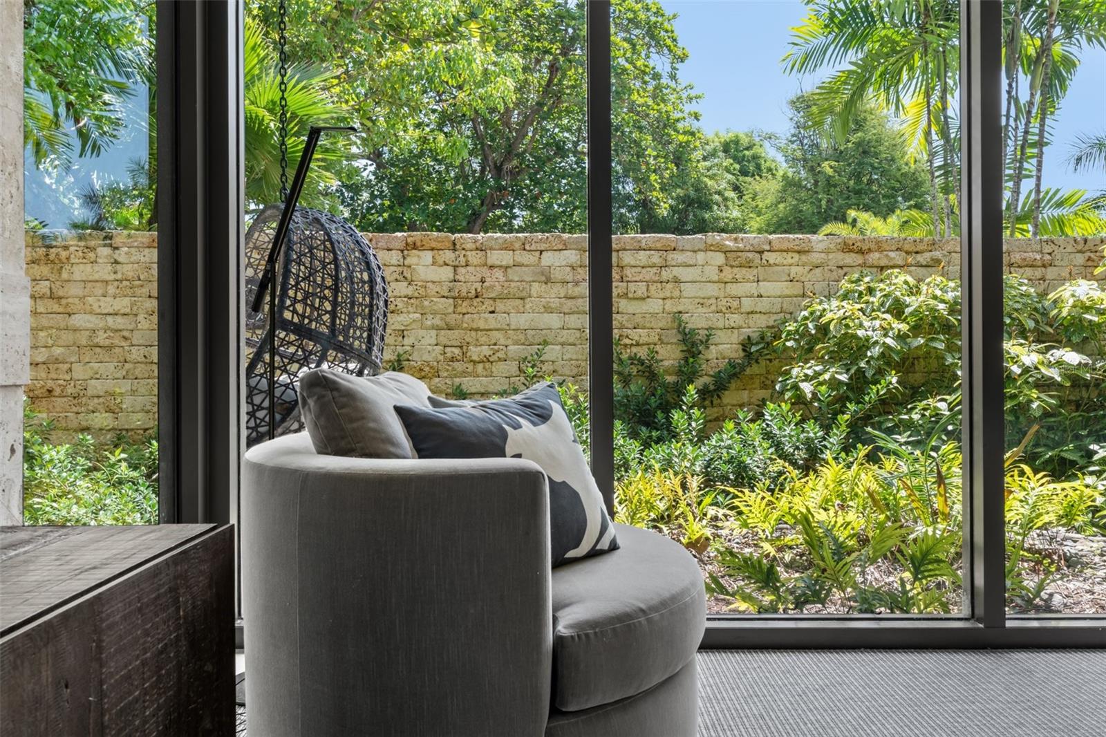 EAST BEACH - Residential