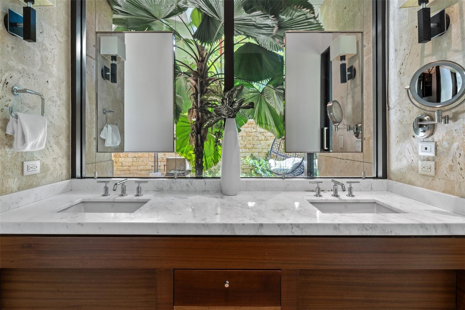 EAST BEACH - Residential