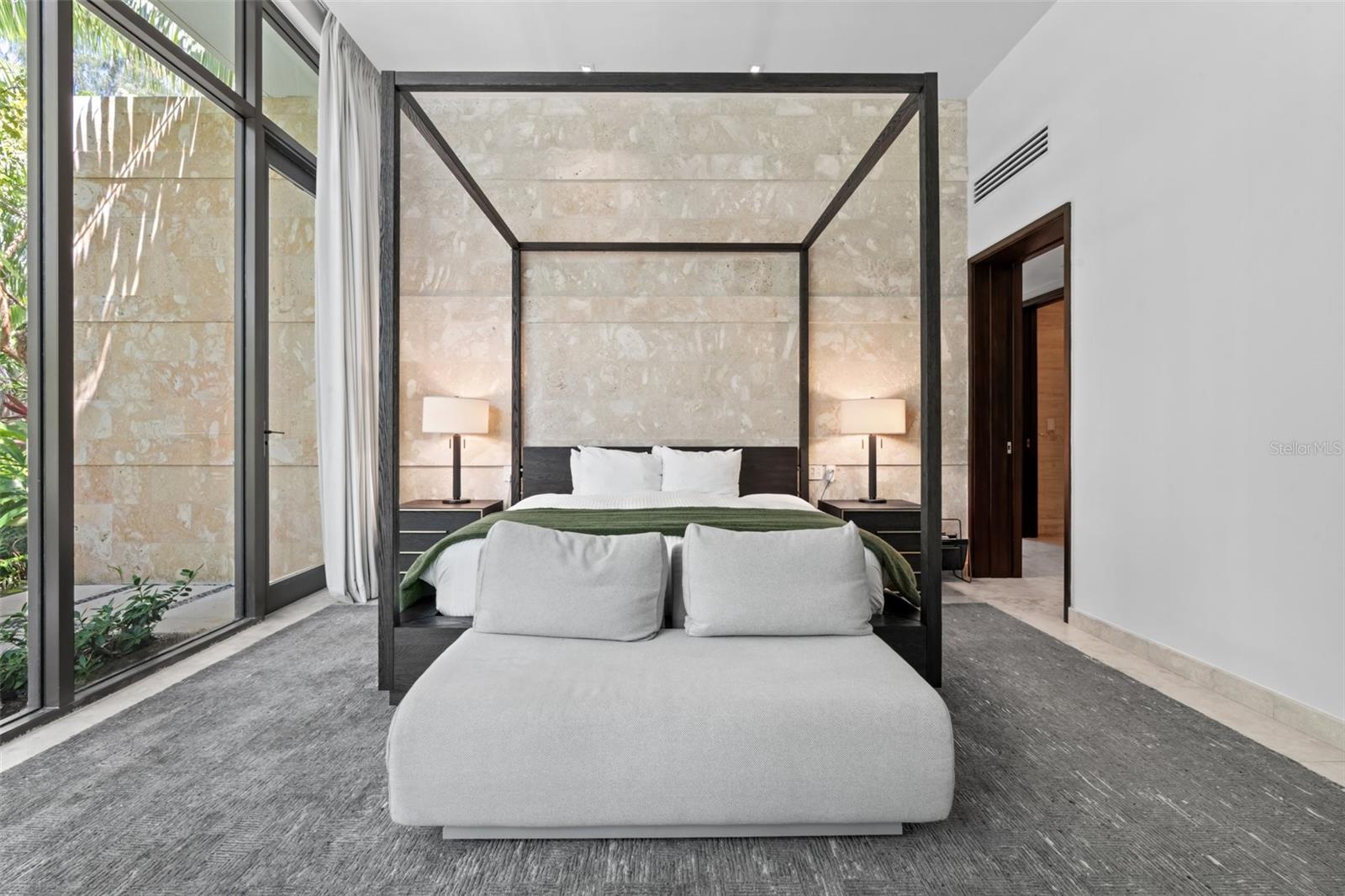 EAST BEACH - Residential