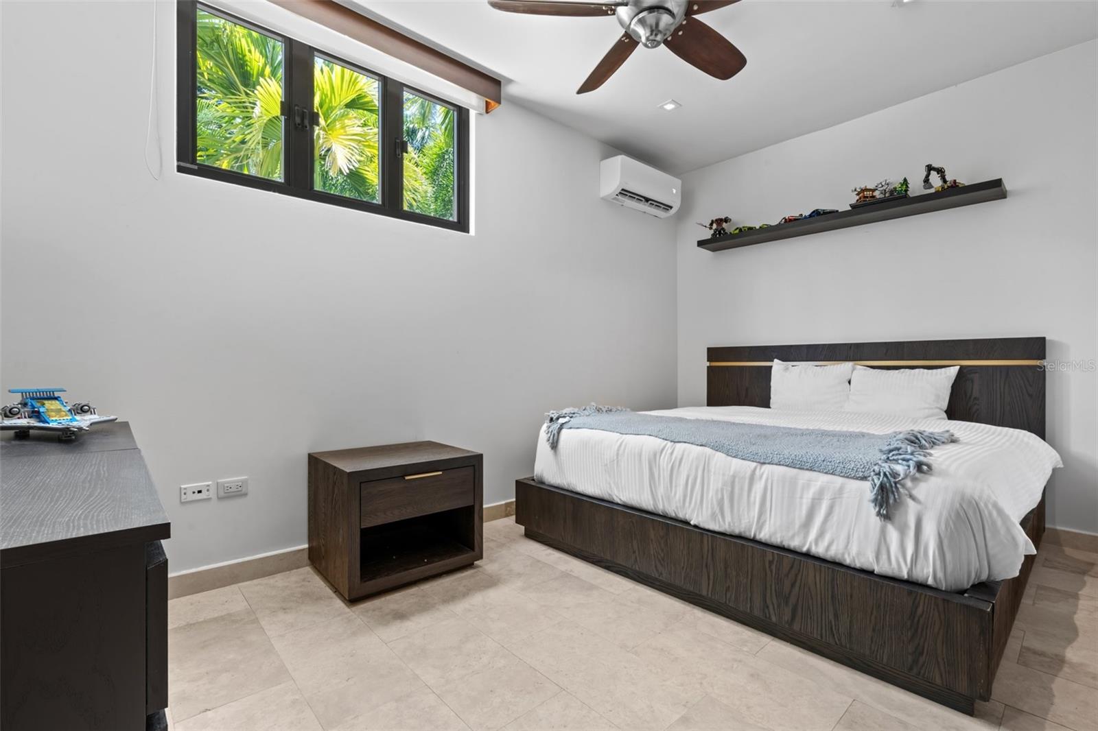 EAST BEACH - Residential