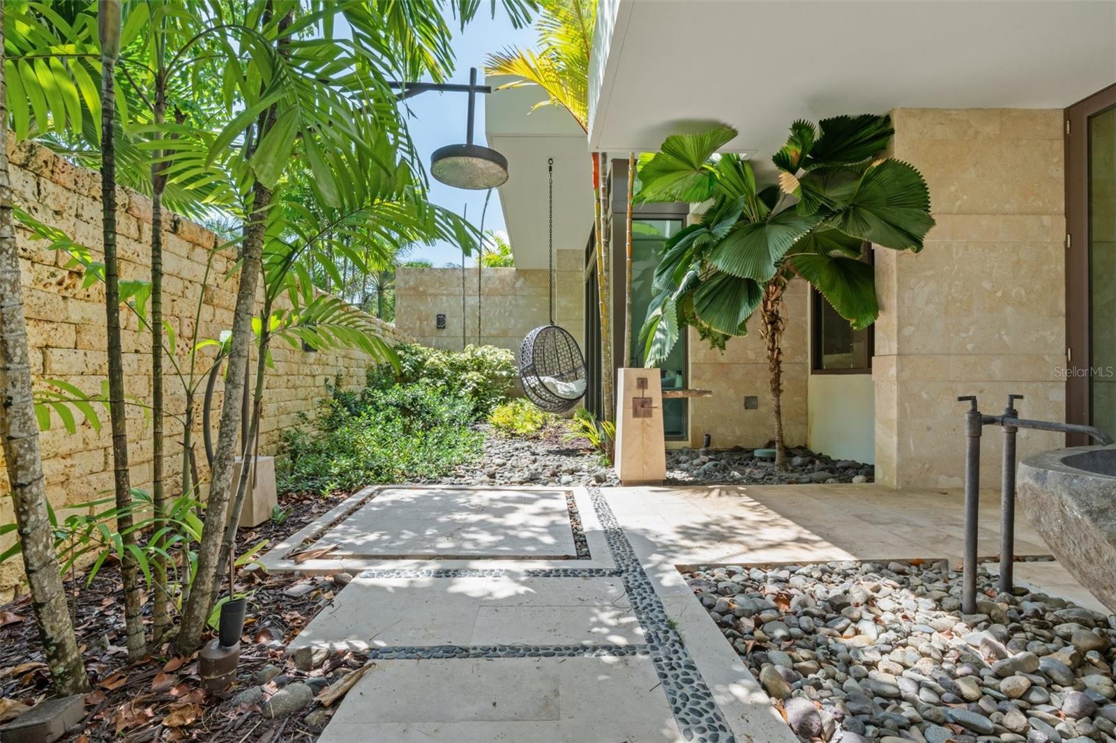 EAST BEACH - Residential