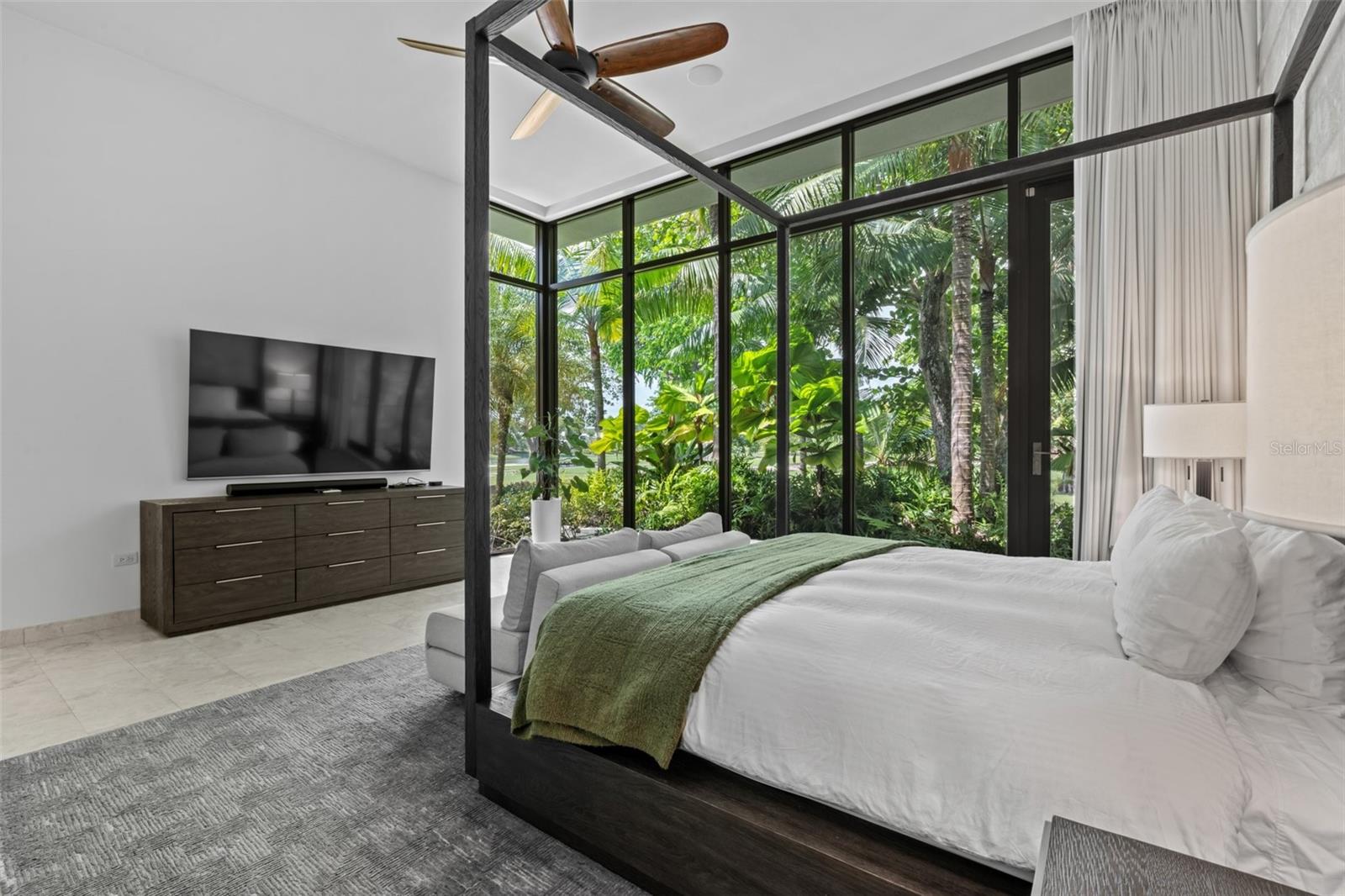 EAST BEACH - Residential