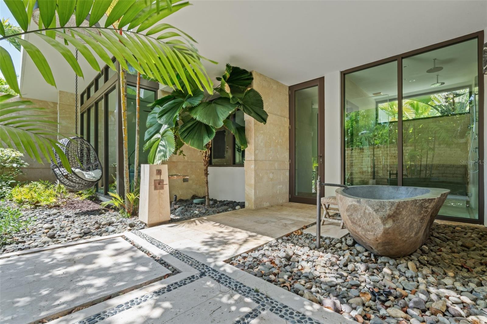 EAST BEACH - Residential