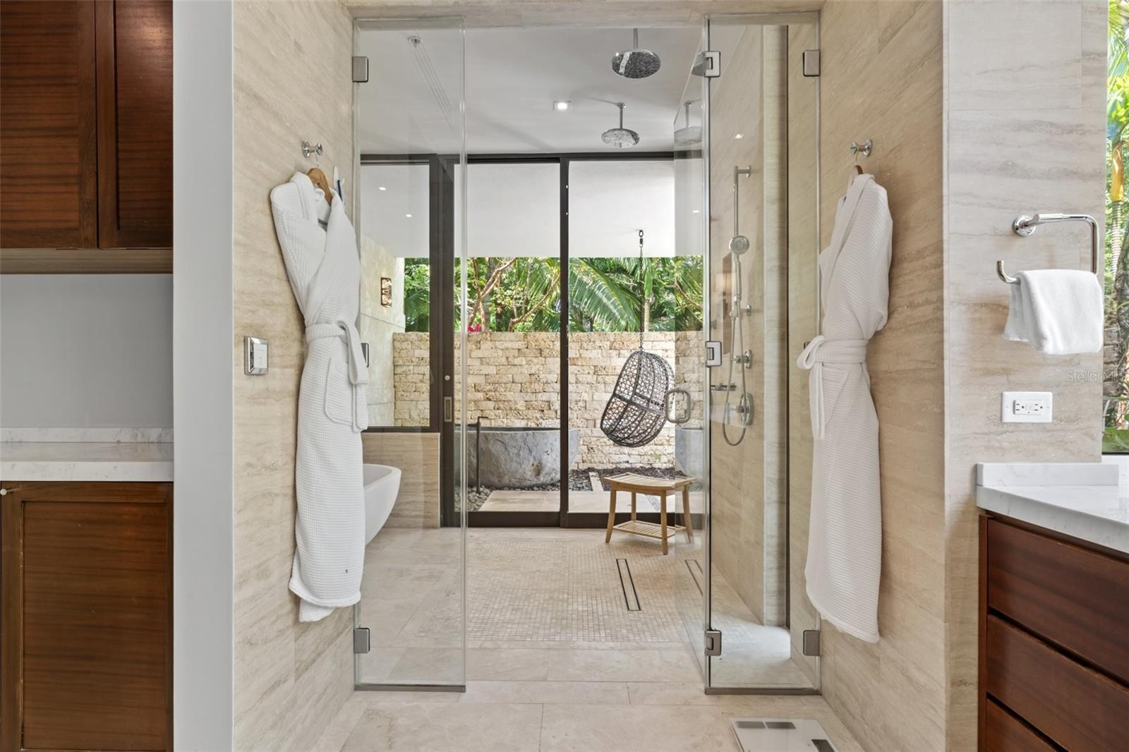 EAST BEACH - Residential