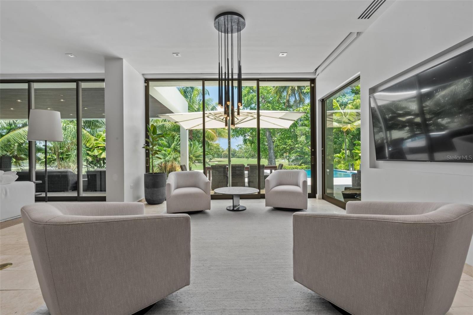 EAST BEACH - Residential