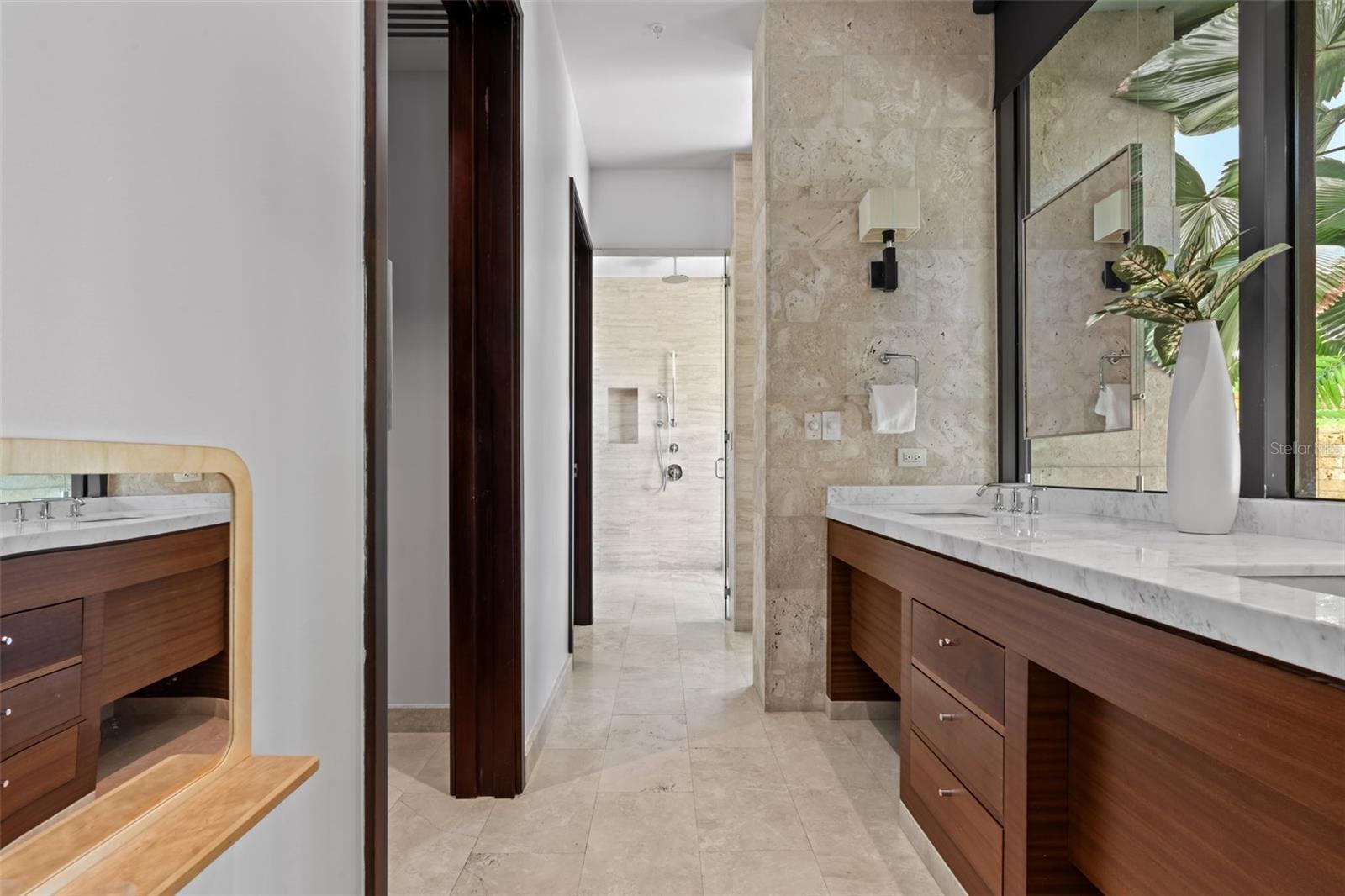 EAST BEACH - Residential