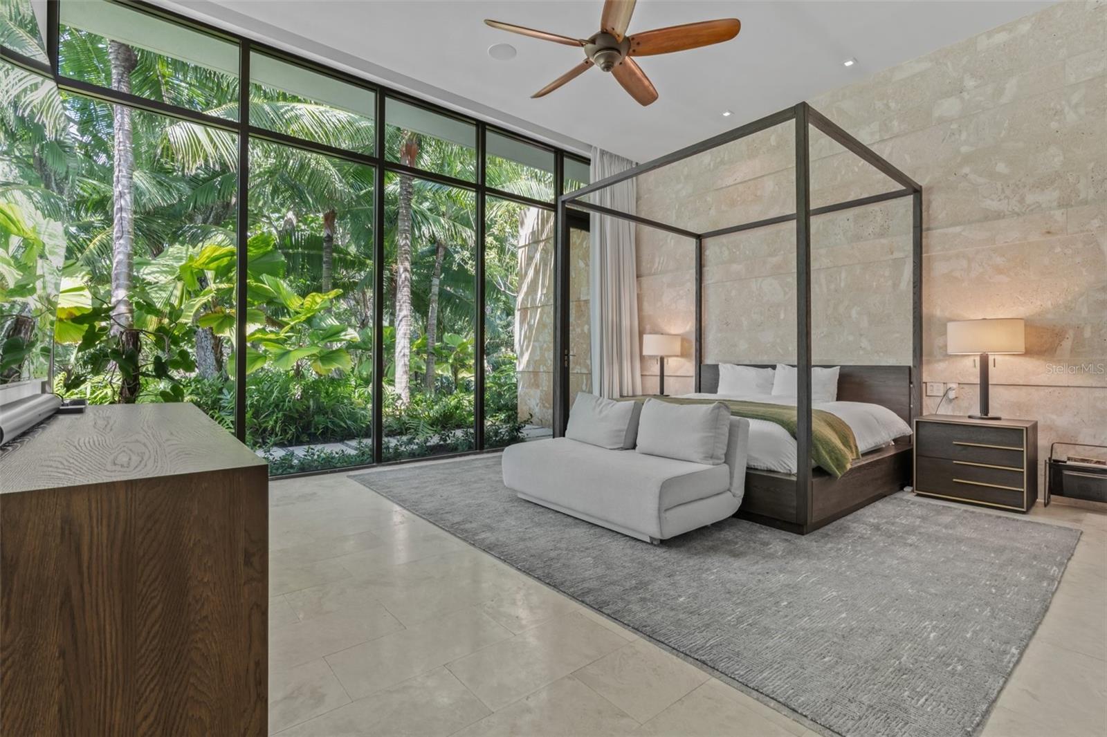 EAST BEACH - Residential