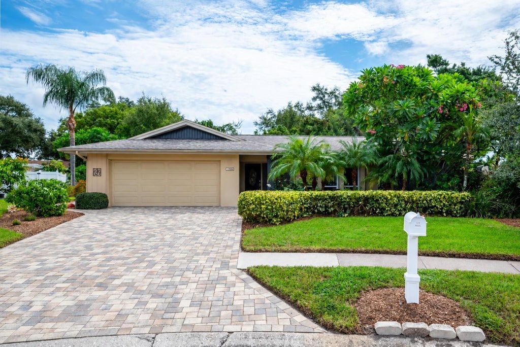 Photo of 13906 105th Avenue, Largo, FL 33774 (MLS # TB8555590)