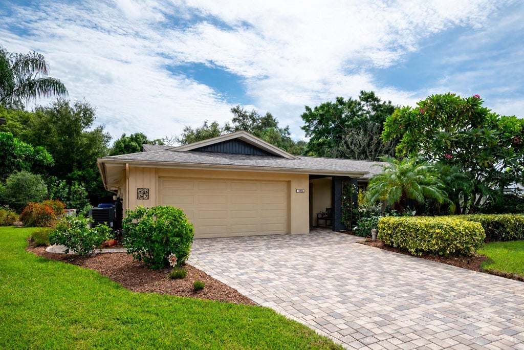 Photo of 13906 105th Avenue, Largo, FL 33774 (MLS # TB8555590)
