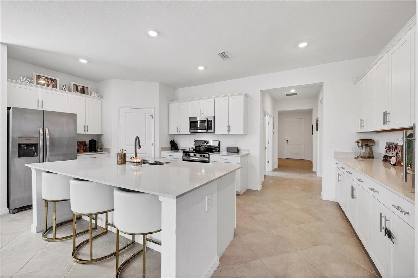 ANTIGUA/WELLEN PARK - Residential Lease