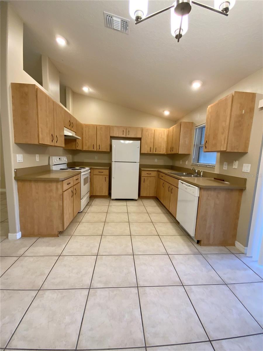 LEHIGH WOODS - Residential Lease