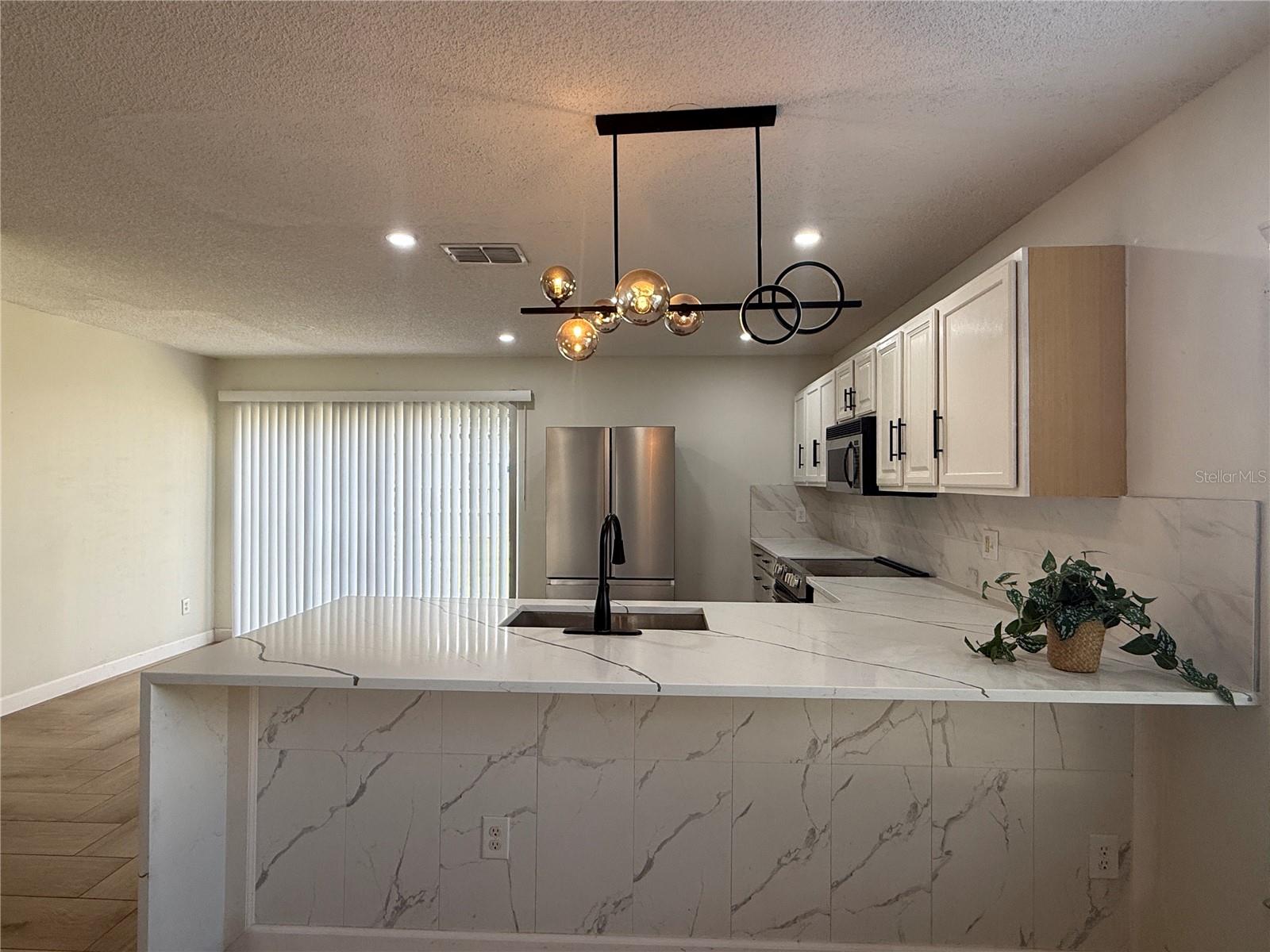 SUNCREST VILLAS PH 02 - Residential Lease