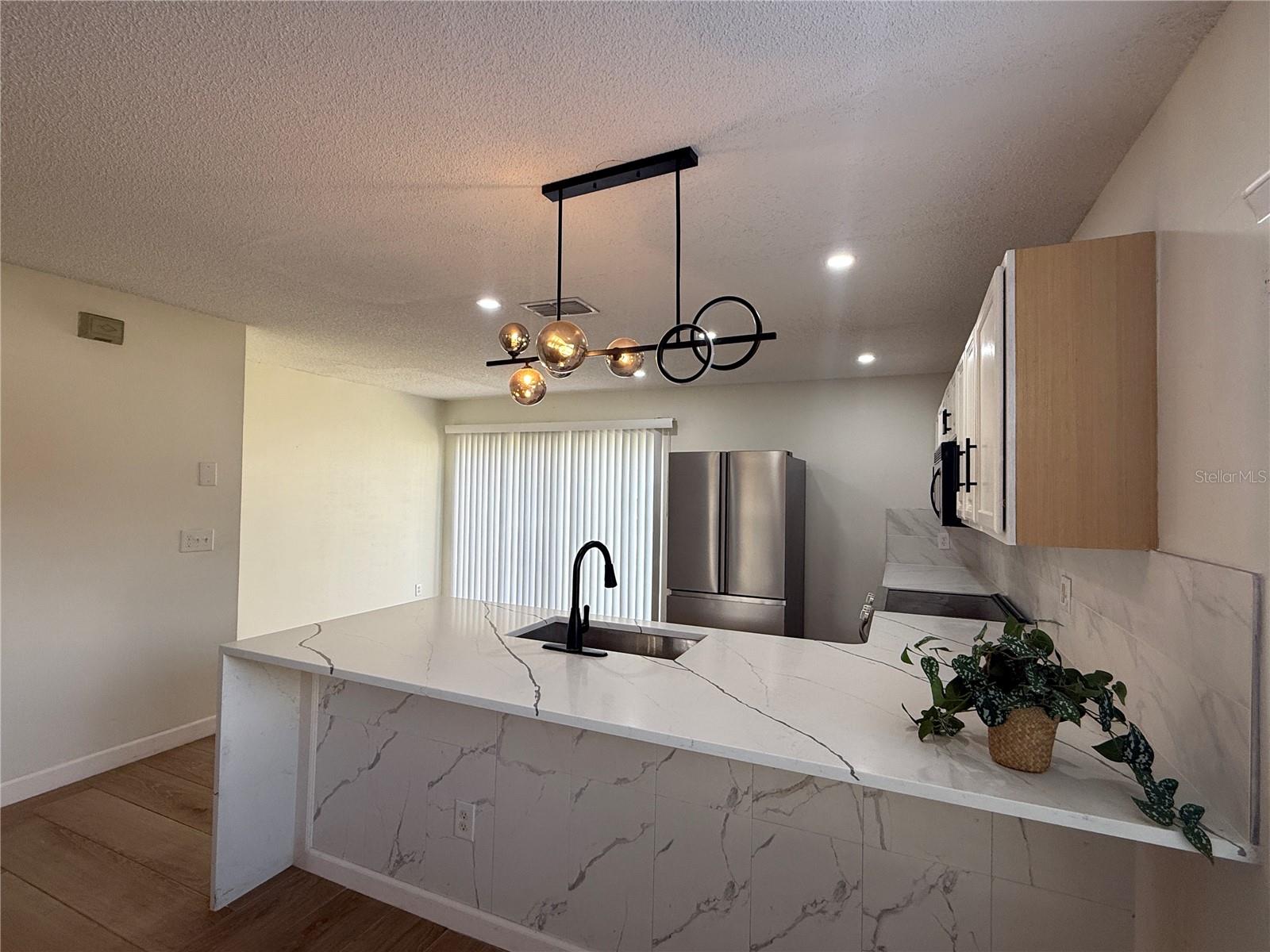 SUNCREST VILLAS PH 02 - Residential Lease