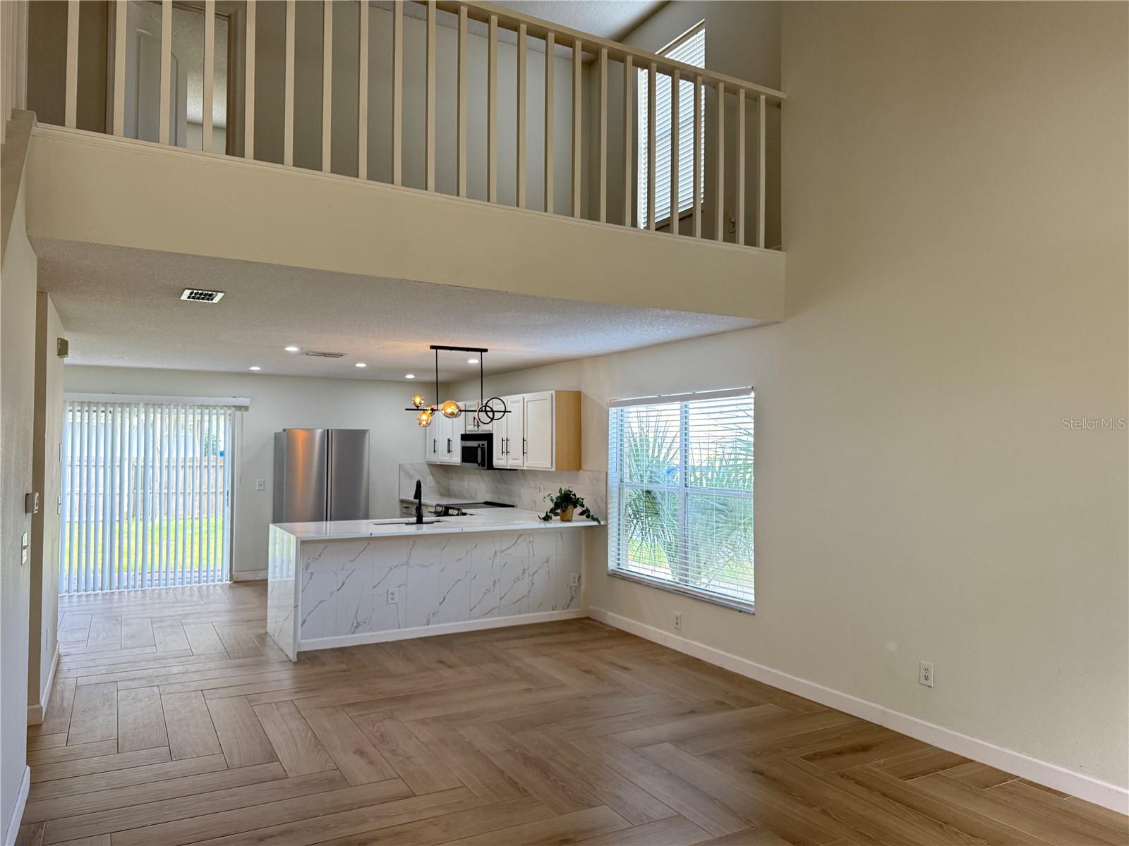 SUNCREST VILLAS PH 02 - Residential Lease