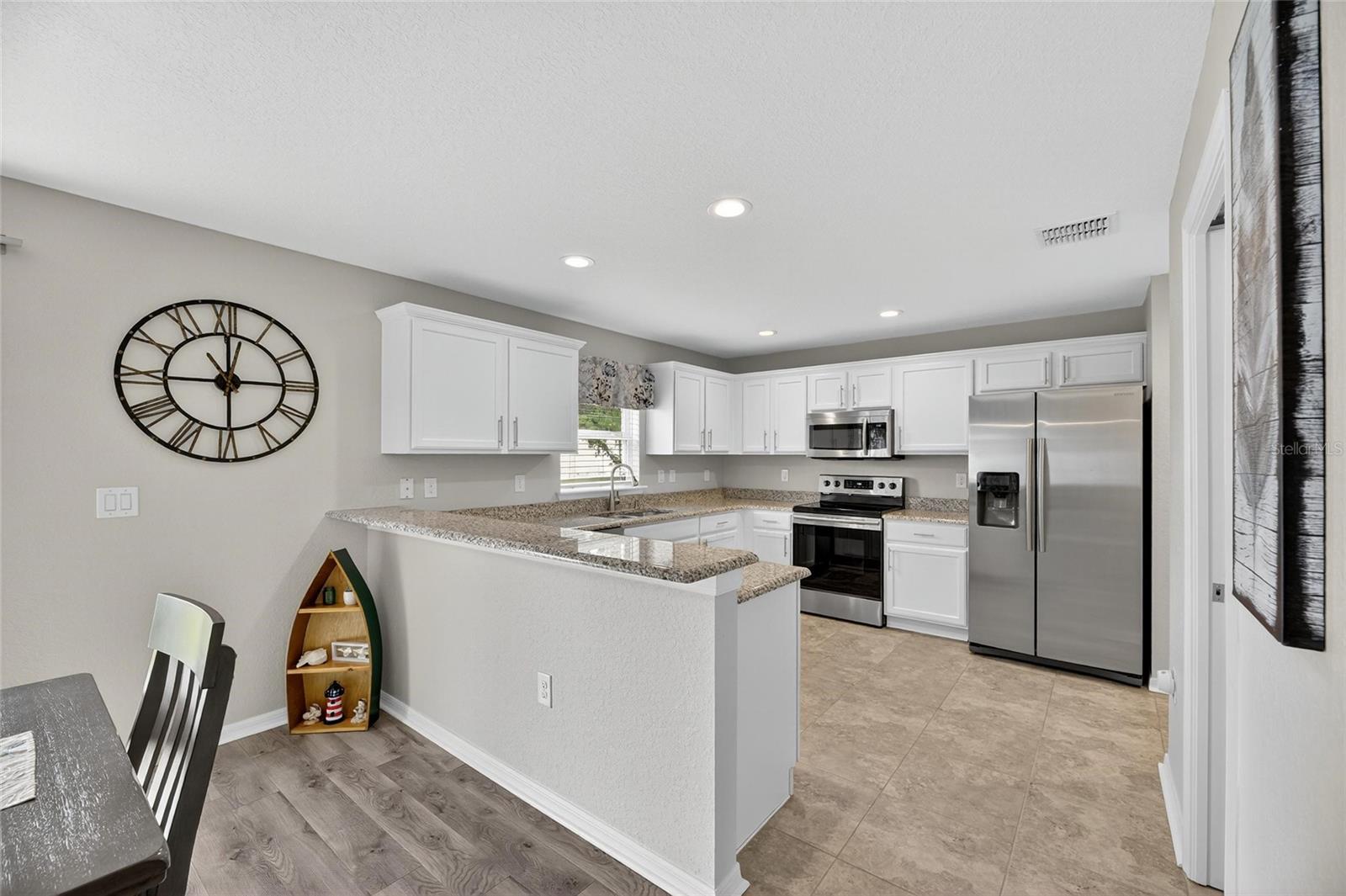 LANDINGS AT ALAFIA - Residential