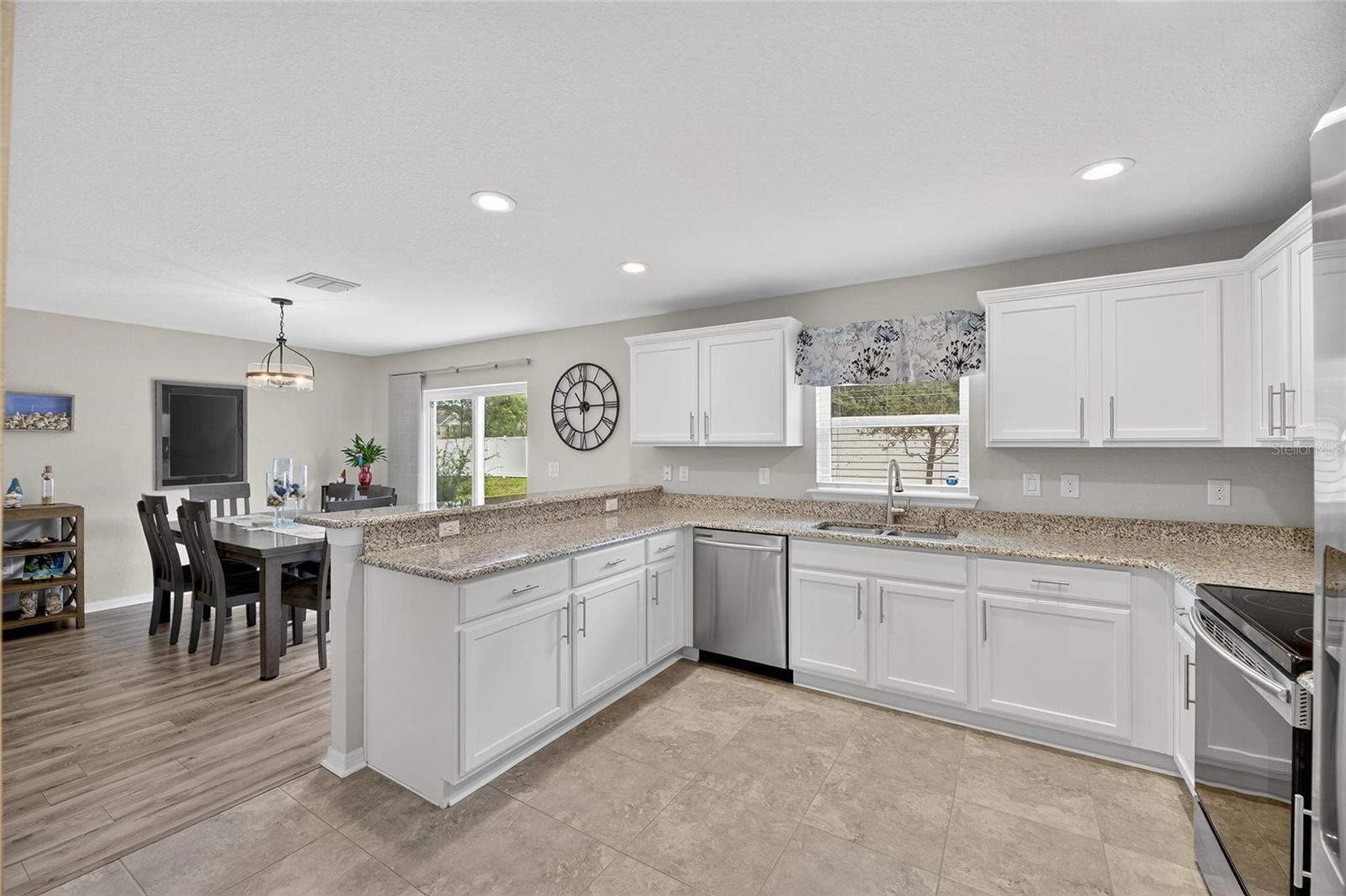 LANDINGS AT ALAFIA - Residential