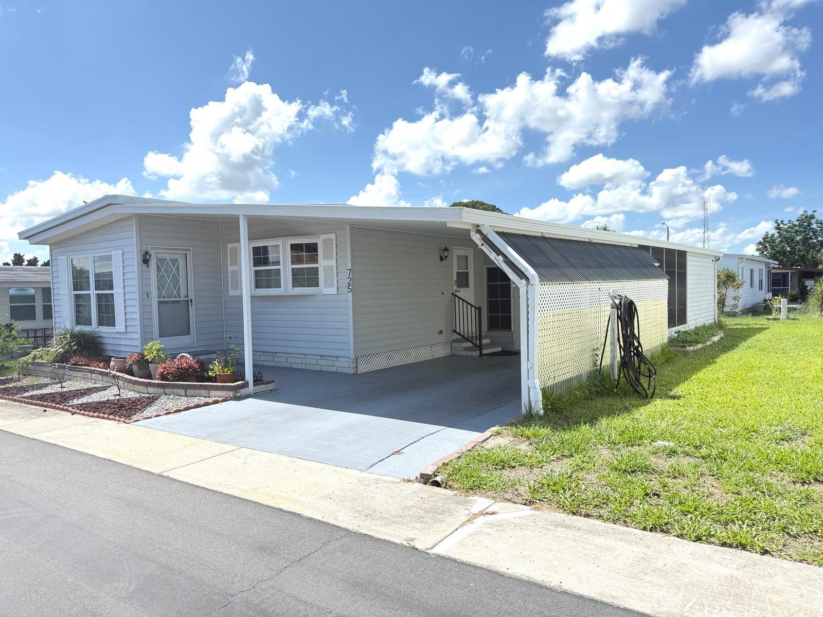 725 SUGAR PALM STREET