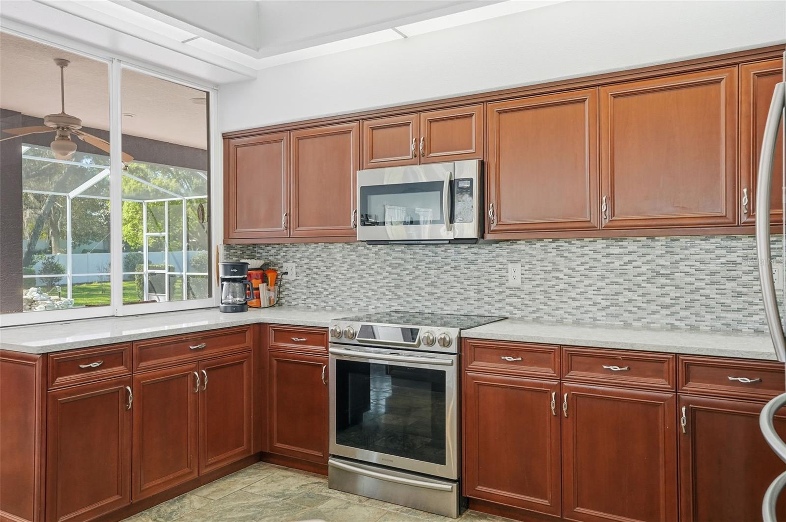 AUTUMN OAKS - Residential