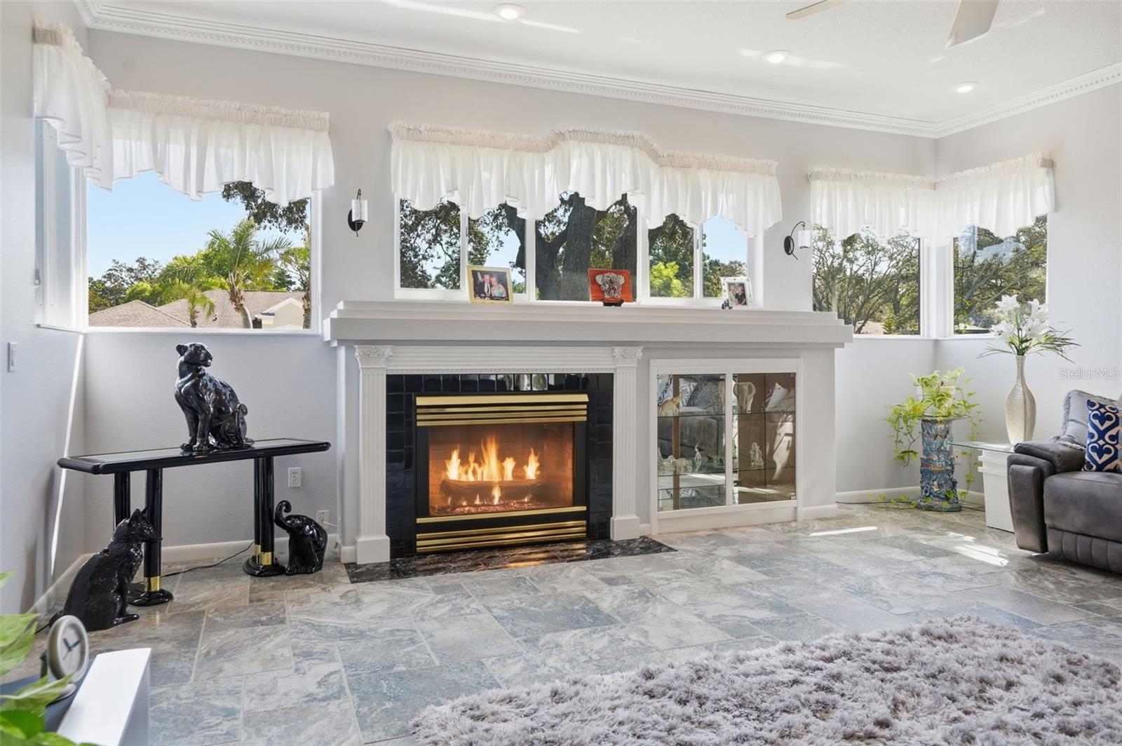 AUTUMN OAKS - Residential