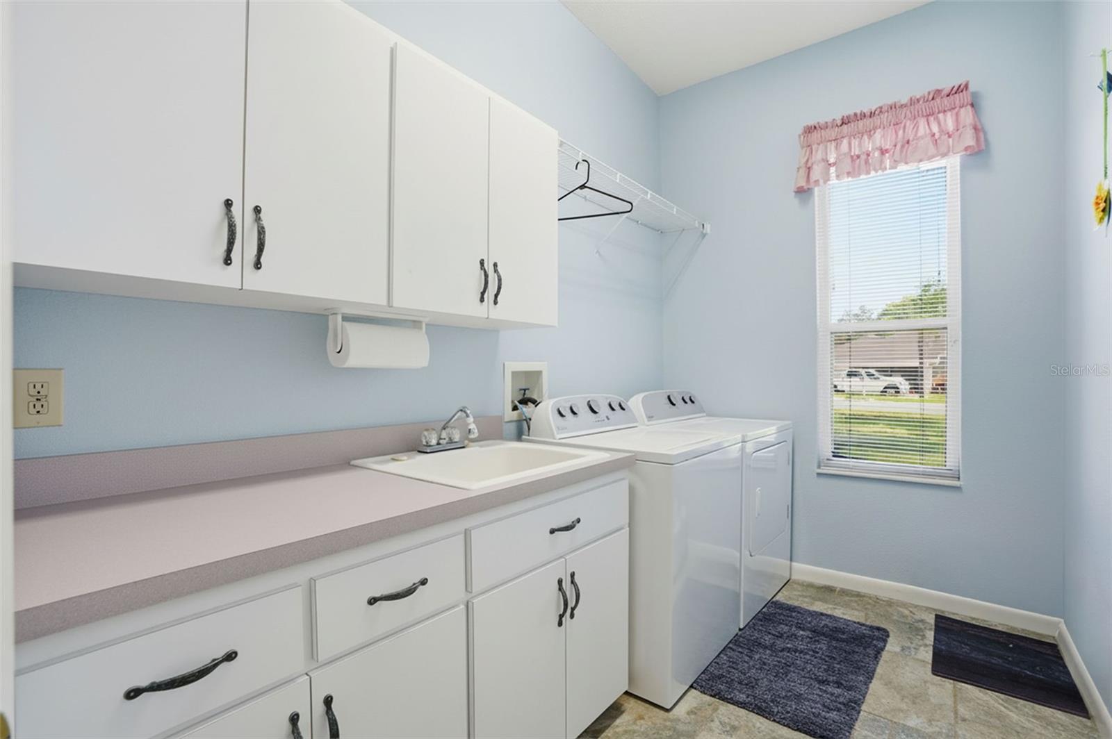 AUTUMN OAKS - Residential