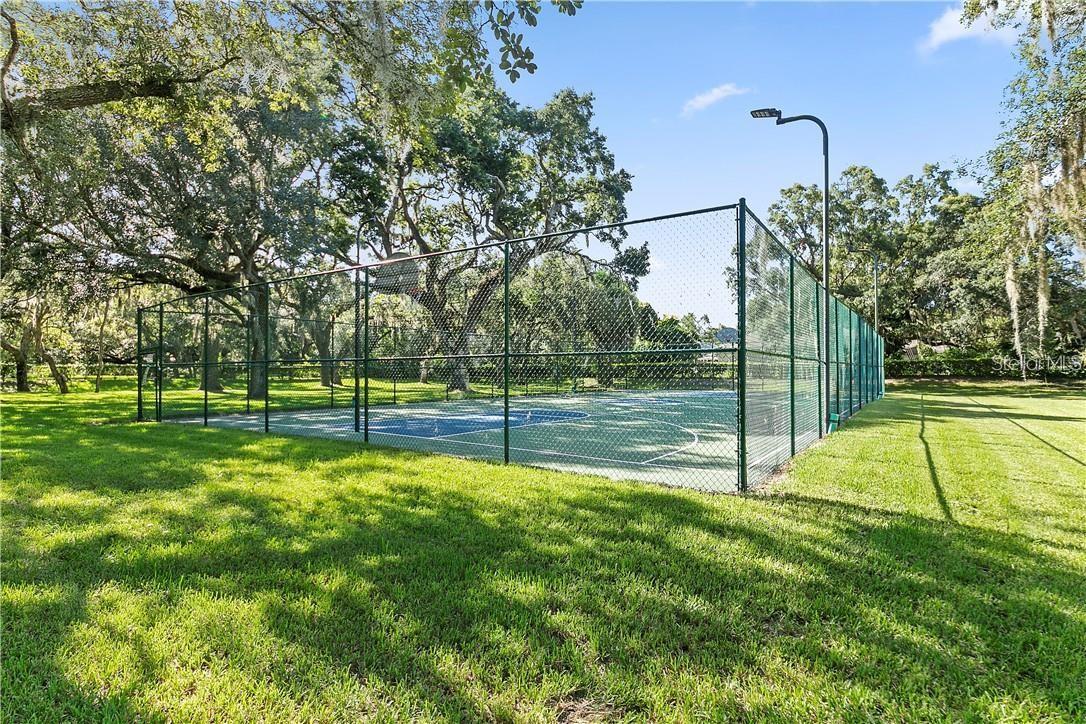 AUTUMN OAKS - Residential