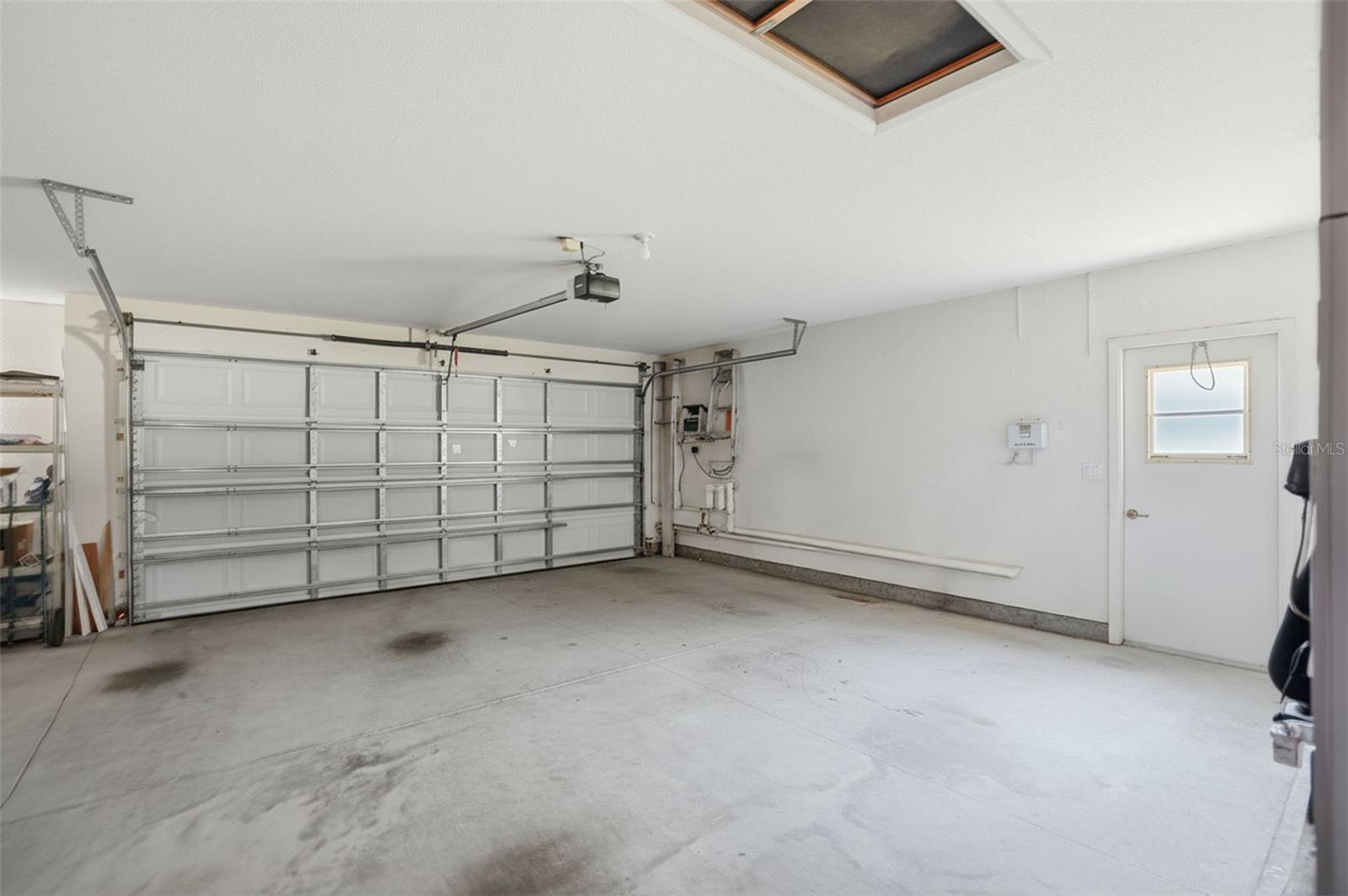 AUTUMN OAKS - Residential