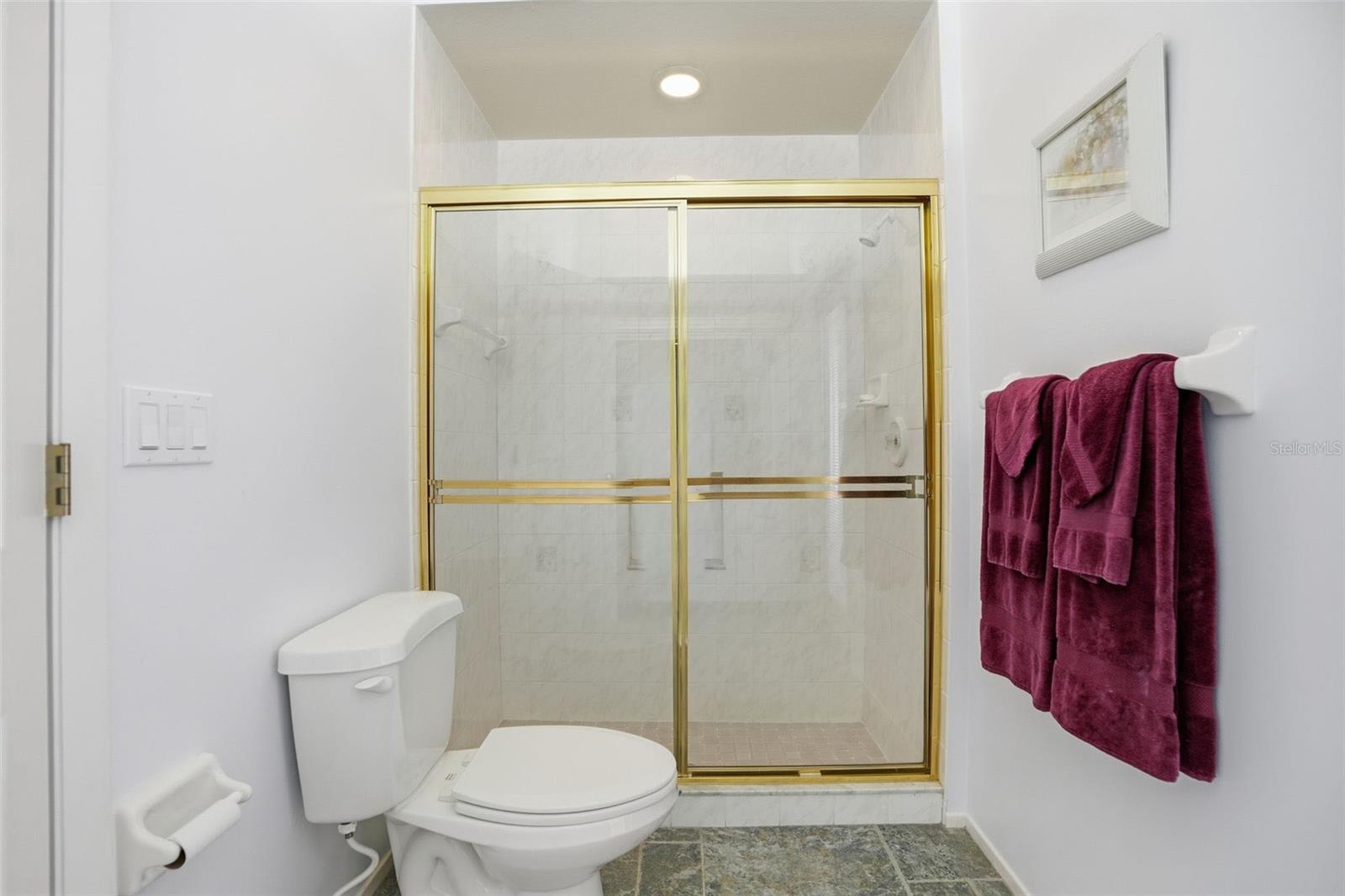 AUTUMN OAKS - Residential