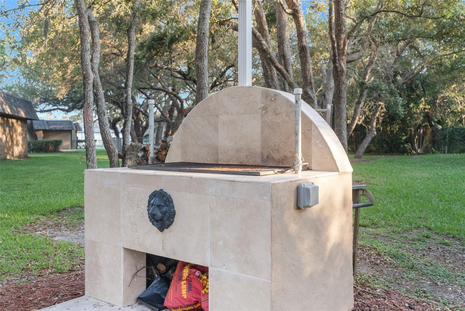 AUTUMN OAKS - Residential