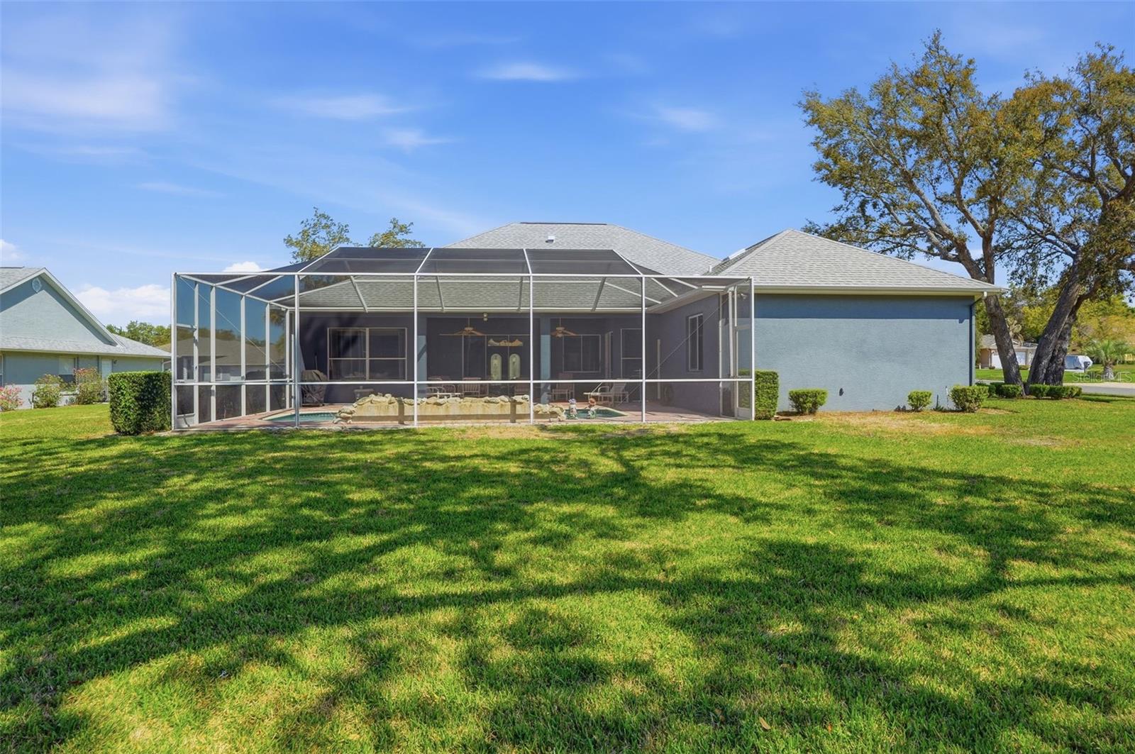 AUTUMN OAKS - Residential