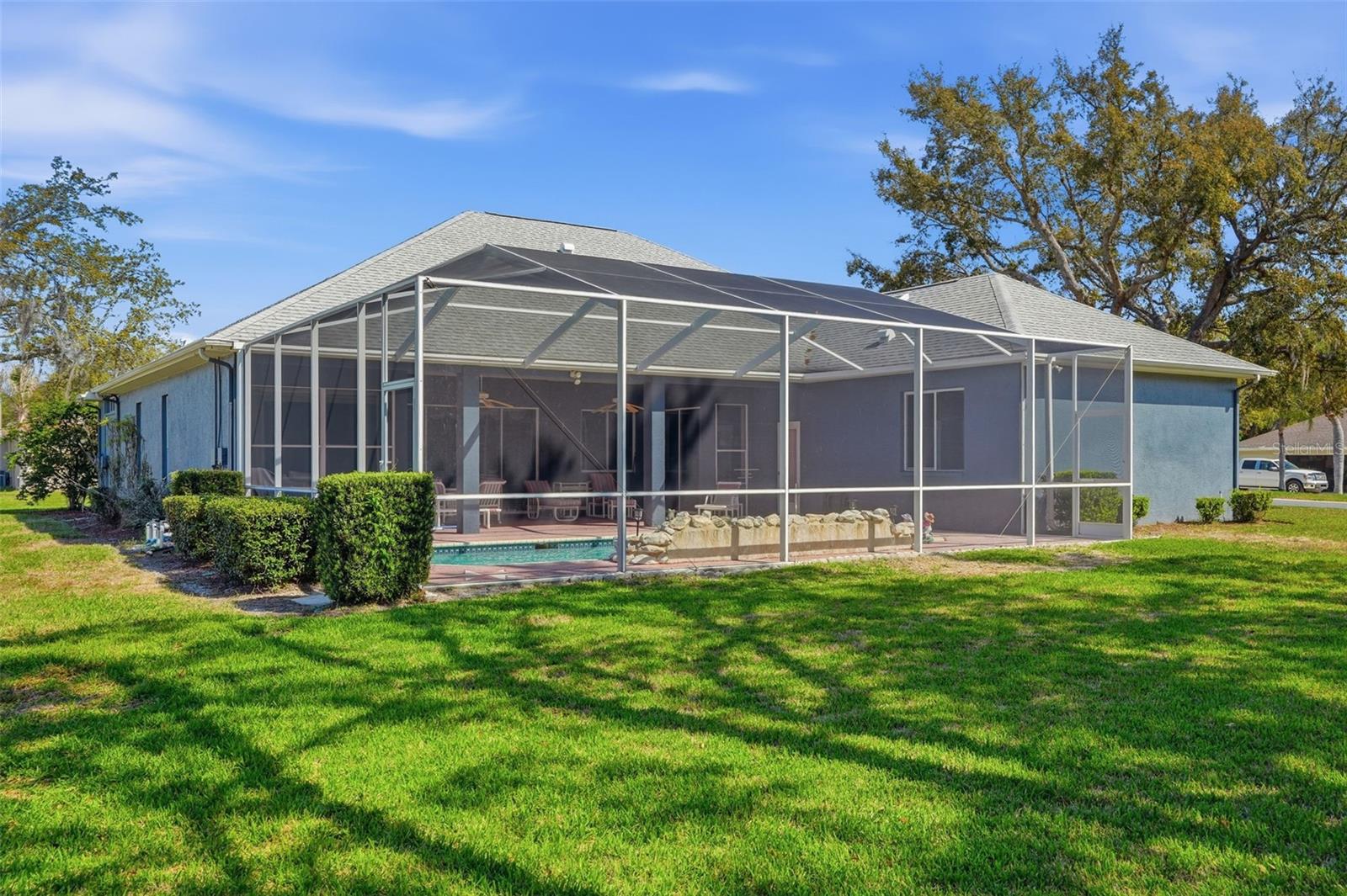 AUTUMN OAKS - Residential